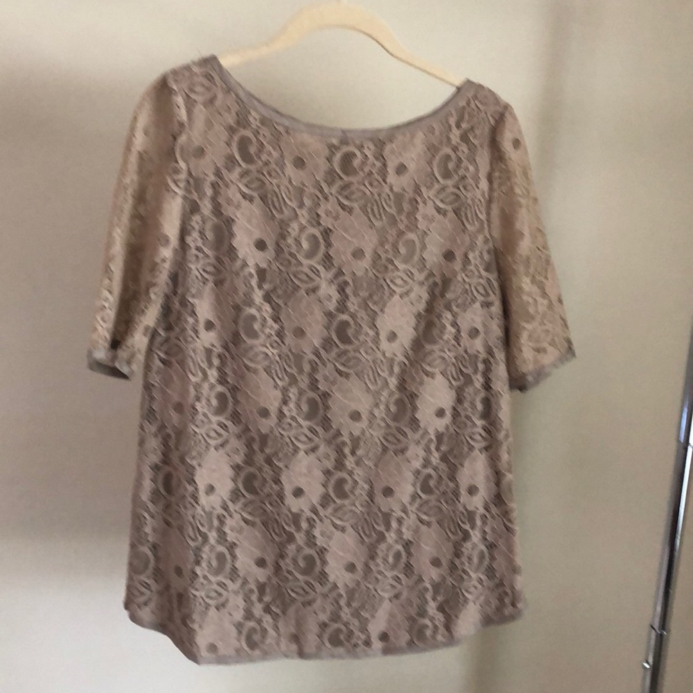 Classiques entier taupe lace silk top